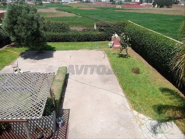 فيلا رائعة بمساحة 700 متر مربع بالقرب من الجديدة