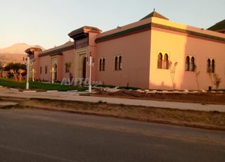 Appartement riyad essalam à louer 140m2