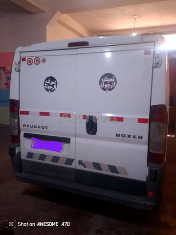 سيارة مليحة نقية