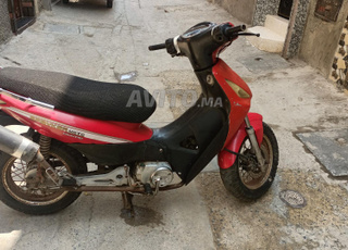 دراجة نارية نوع spaydar