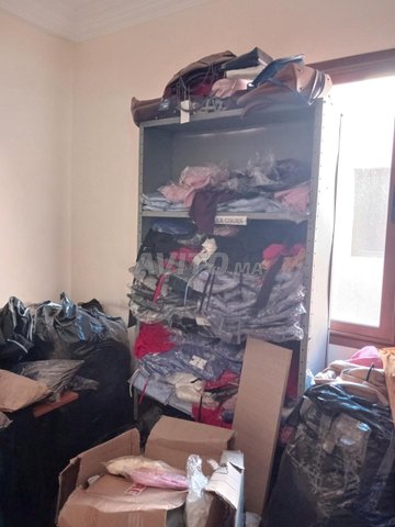 Stock de vêtements pour femmes - Liquidation