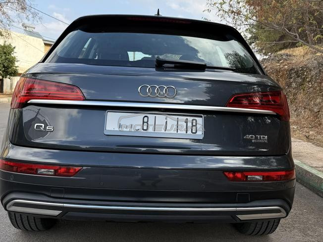 Audi Q5 quattro fin 2021 – 40 TDI – Excellent état