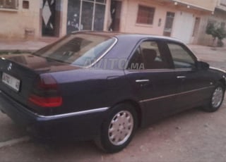 Mercedes-Benz 220 Diesel Manuelle 1997 à Oujda