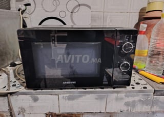 Micro-onde samsung bon état importé