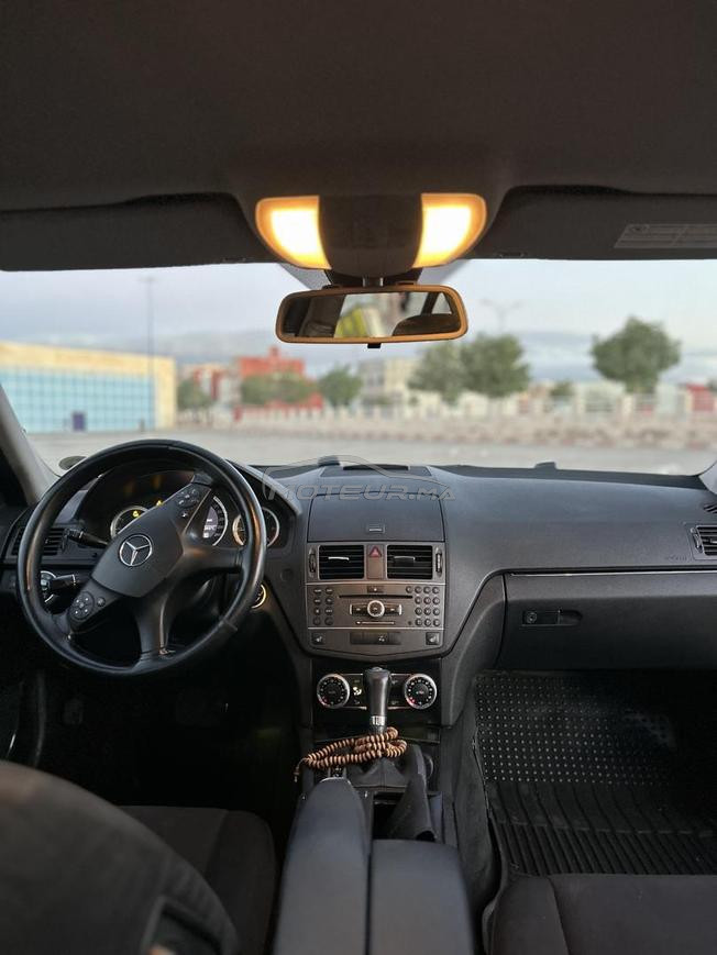 Mercedes-Benz 220 Diesel Automatique 2010 à Oujda