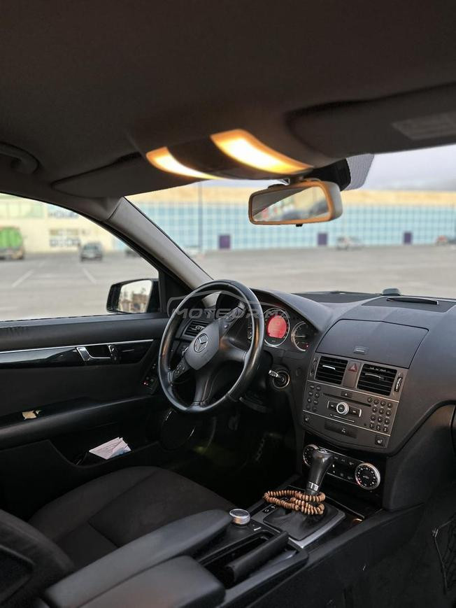 Mercedes-Benz 220 Diesel Automatique 2010 à Oujda