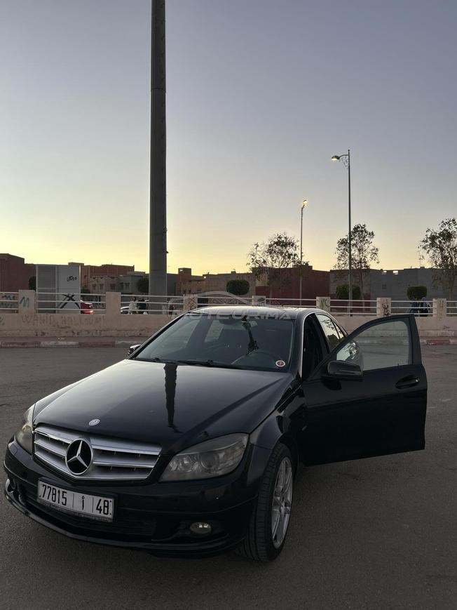 Mercedes-Benz 220 Diesel Automatique 2010 à Oujda