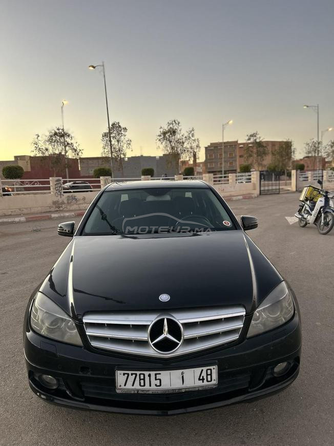 Mercedes-Benz 220 Diesel Automatique 2010 à Oujda