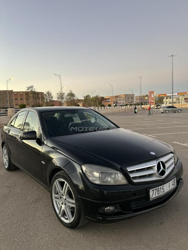 Mercedes-Benz 220 Diesel Automatique 2010 à Oujda