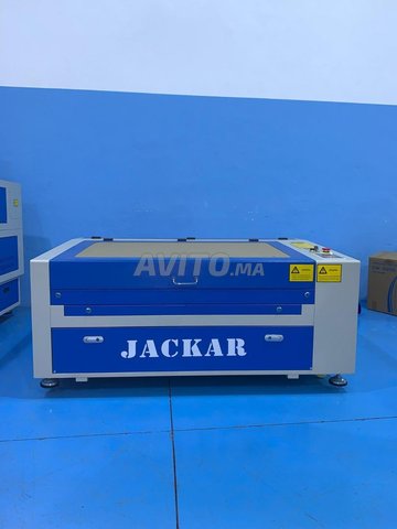 آلة ليزر JACKAR كبيرة الحجم