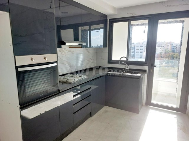 Appart neuf à louer situé parc de champs de course