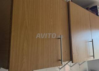 خزانة مطبخ خشبية معلقة للبيع