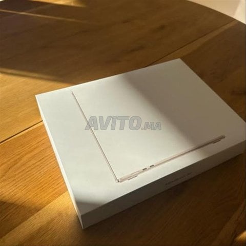 ماك بوك اير M2 15 بوصة STL Azerty جديد