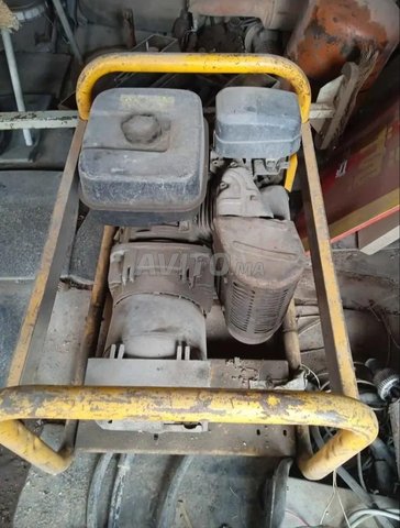 مولد كهربائي إيطاليا