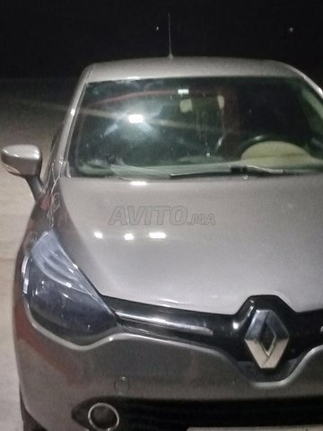 رونو كليو ديزل مانويل 2013 في الرباط