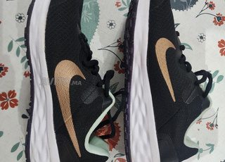 Nike femme taille 36.5