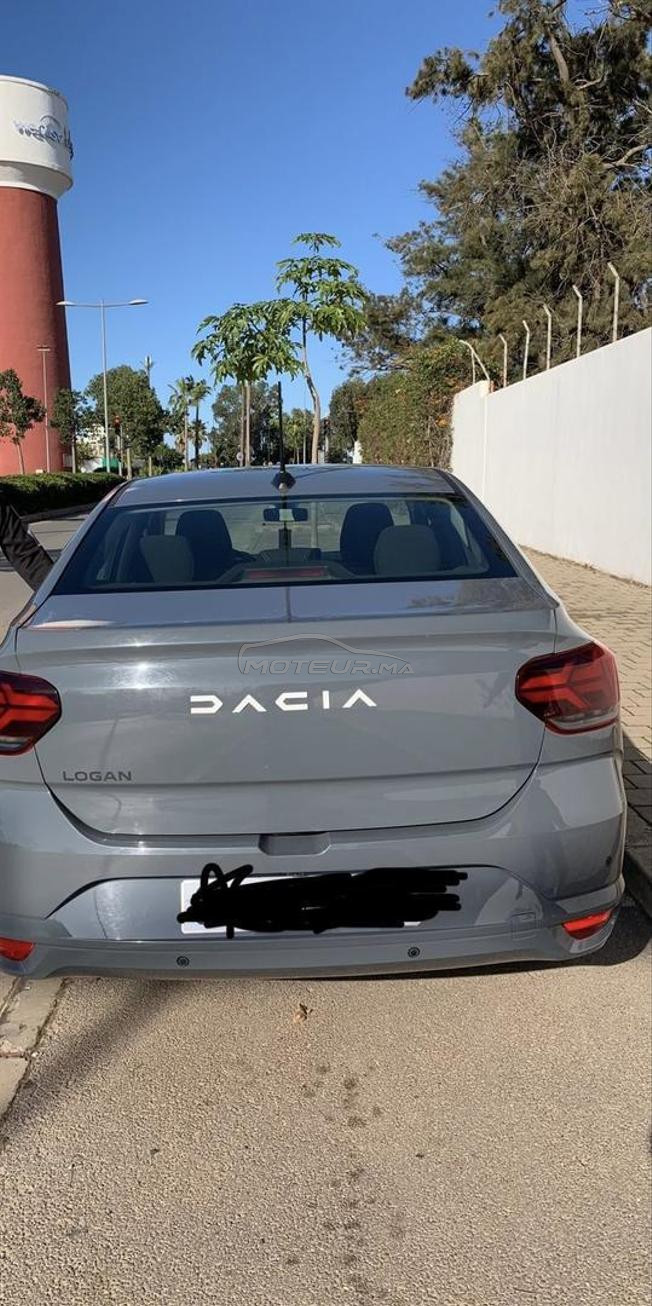 je vendre dacia logane 