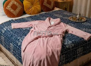 روب حمام طويل وردي