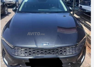 Kia K5 Hybride Automatique 2022 à Benslimane