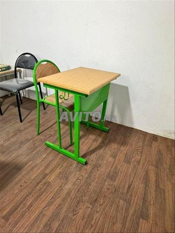 Les chaises avec table scolaire semi métallique