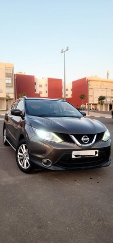 نيسان قاشقاي اسنتا