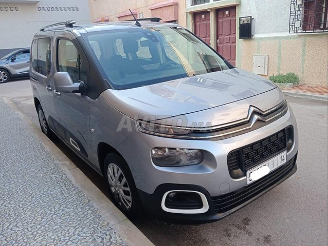 للبيع سيارتي