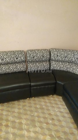 كرسي من الجلد