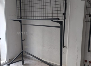 Équipement complet pour magasin de vêtements - Matériel d'exposition et décoration