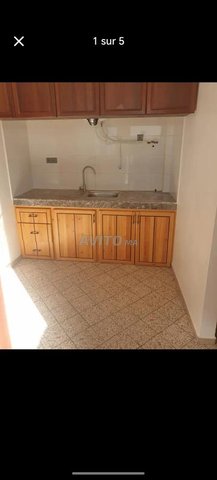 Garçonnière à louer vide haut founty