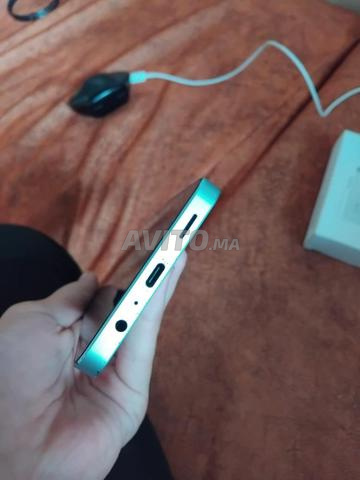 Samsung a06 comme neuf 3 mois usage personnel - 2