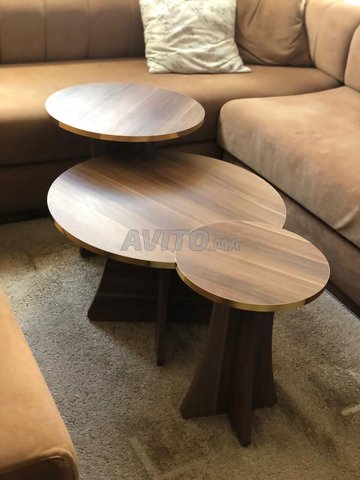3 طاولات متداخلة