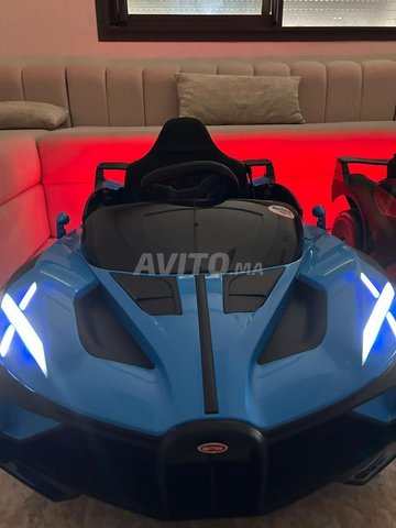 2 voitures pour enfant