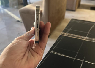 IPHONE 16 PRO MAX 256 GO 95 BATTERIE