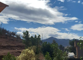 Maison sur la route avec un café, possibilité de faire une maison d'hôtes