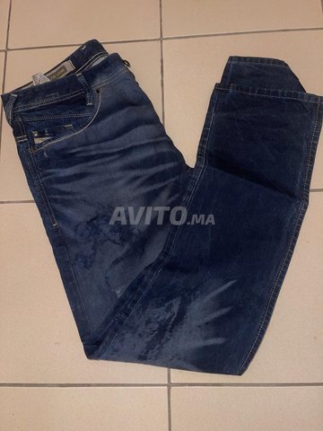 ديزل بنطلون جينز