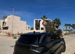 Peugeot 5008 Hybride Automatique 2025 à Nador