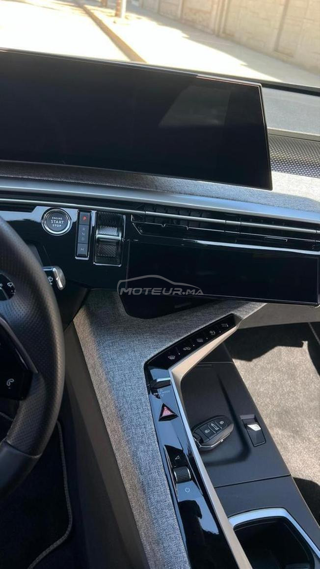 Peugeot 5008 Hybride Automatique 2025 à Nador