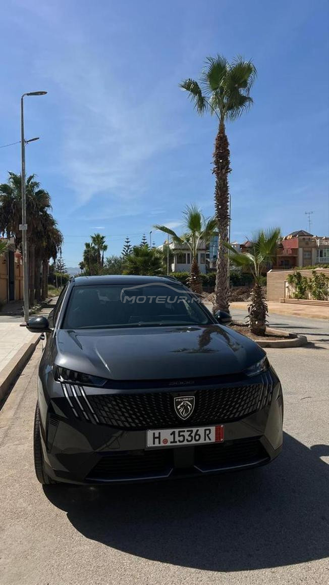 Peugeot 5008 Hybride Automatique 2025 à Nador