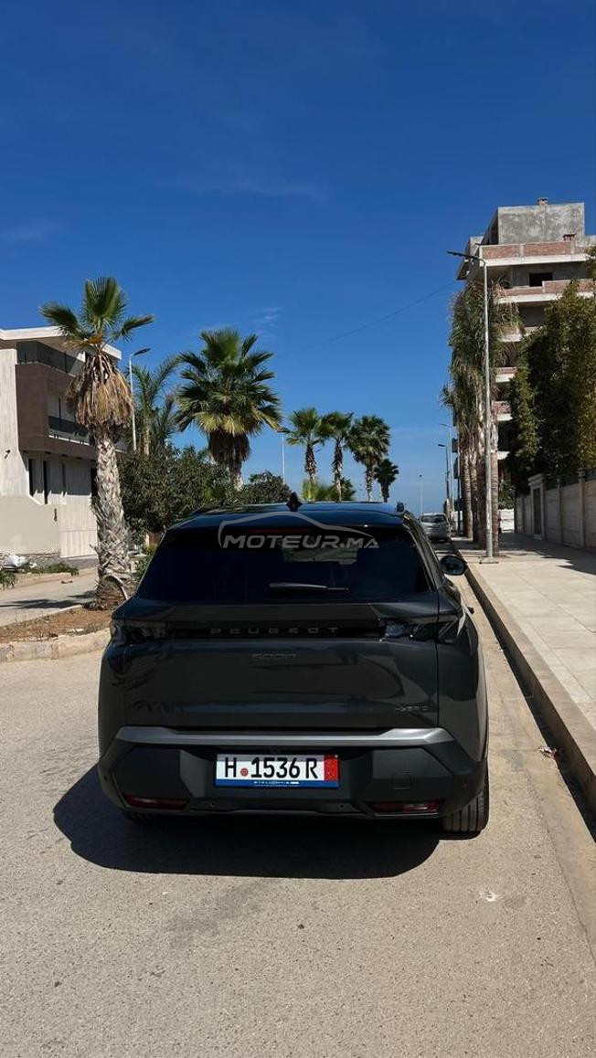 Peugeot 5008 Hybride Automatique 2025 à Nador