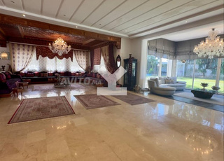 140782-Villa à louer à 78500DH à Bouskoura