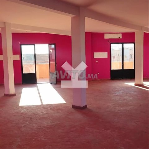 47146-Bureau à louer à 12000DH à Quartier Industri