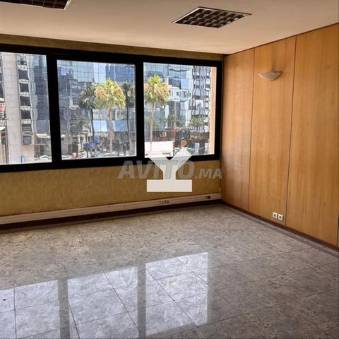 125046-Bureau à louer à 17000DH à Triangle D'Or