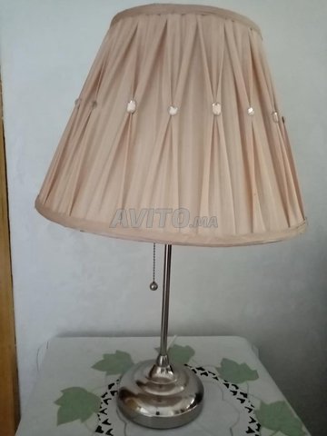 LAMPADAIRE PIED METALIQUE
