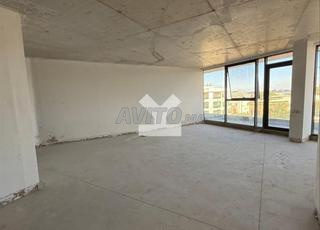 76123-Bureau à louer à 11000DH à Val Fleury