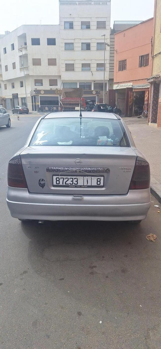 opel astra 