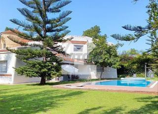 106411-بيع فيلا في الرباط حي السفارات