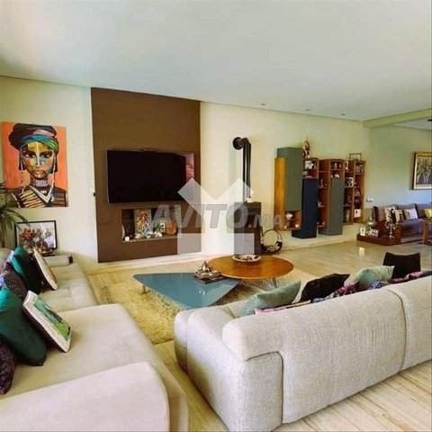 152817-بيع فيلا في الرباط المنزه بمساحة 522 م²