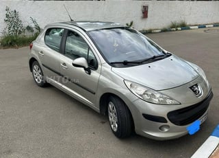 Peugeot 207 Essence Diwana 2011