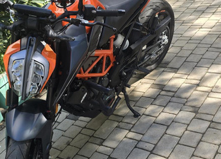 ktm duke 390