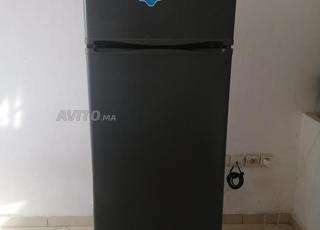 Réfrigérateur REGAL capacité 260 litres en excellent état